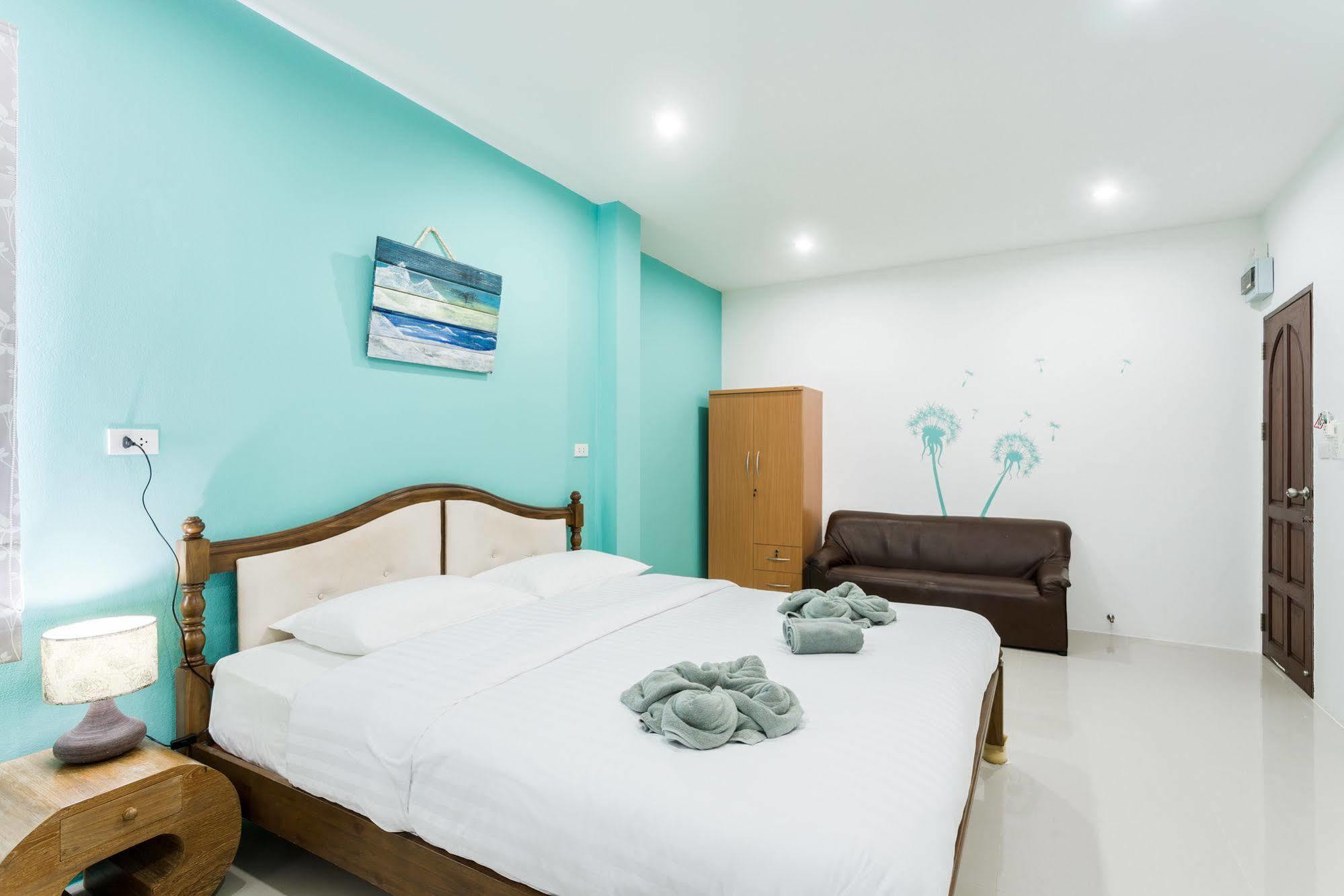 Pelegrin Hotel Samui Bophut Buitenkant foto