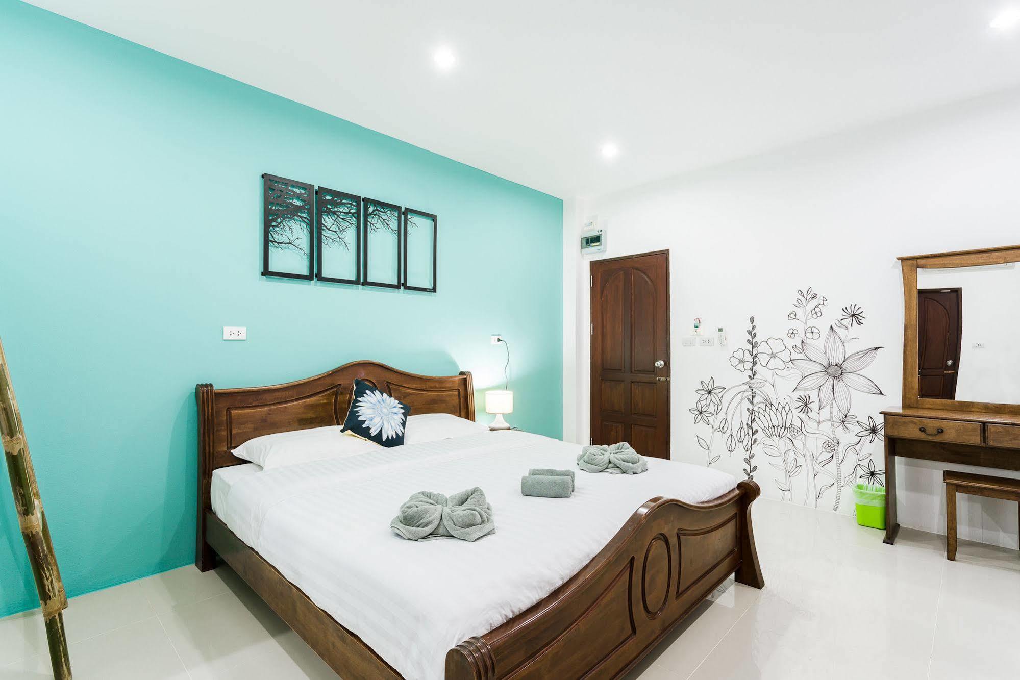 Pelegrin Hotel Samui Bophut Buitenkant foto