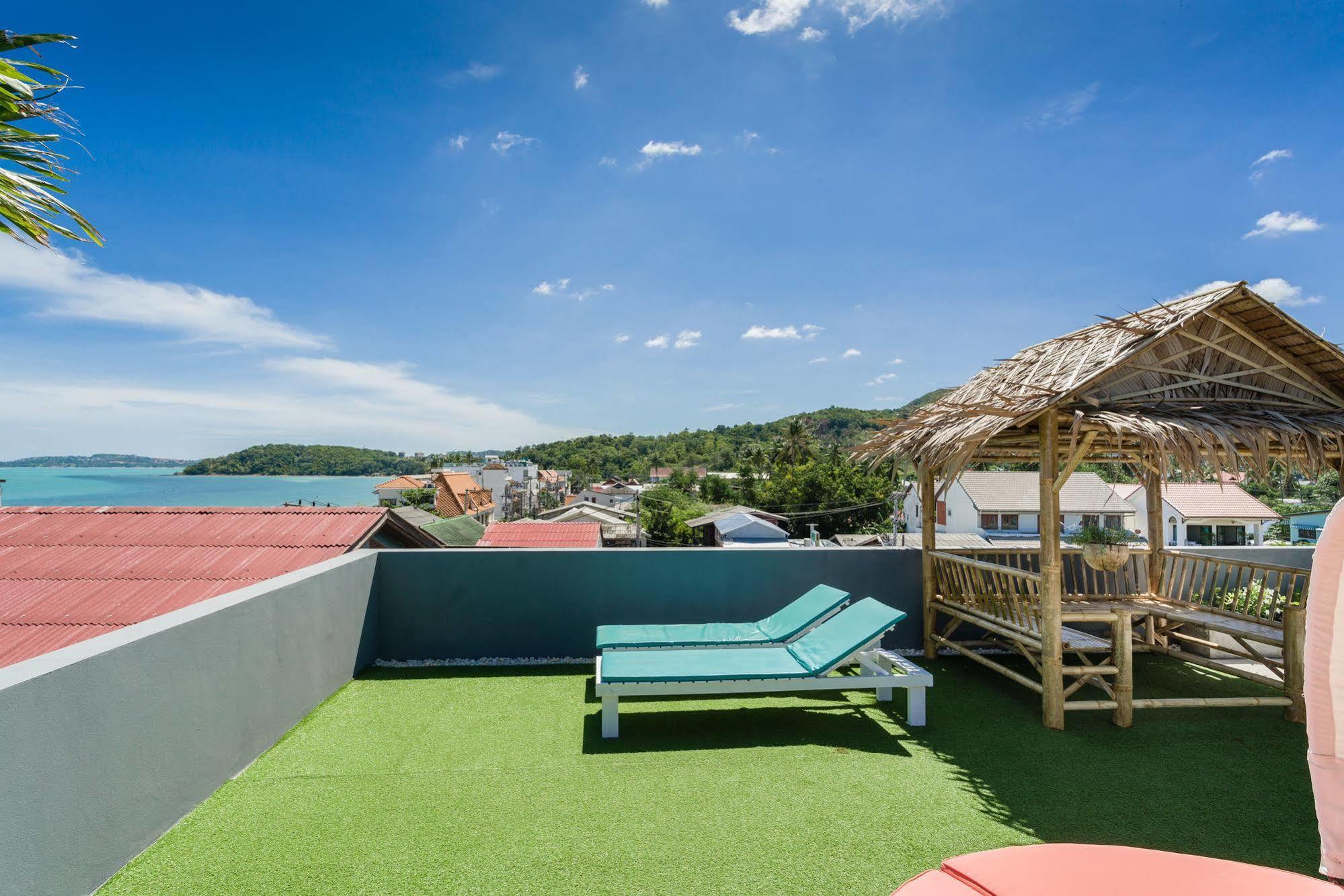 Pelegrin Hotel Samui Bophut Buitenkant foto