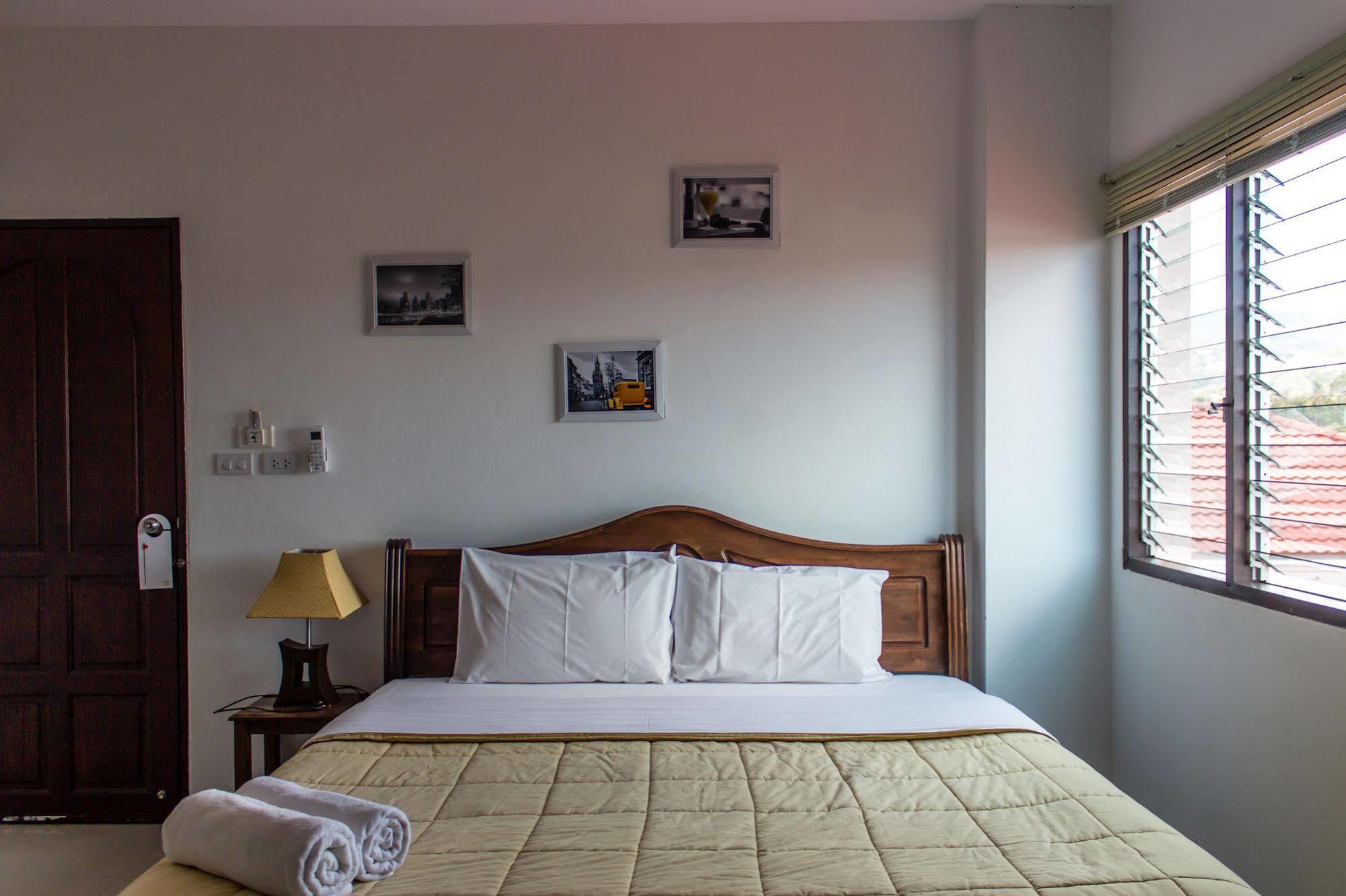 Pelegrin Hotel Samui Bophut Buitenkant foto