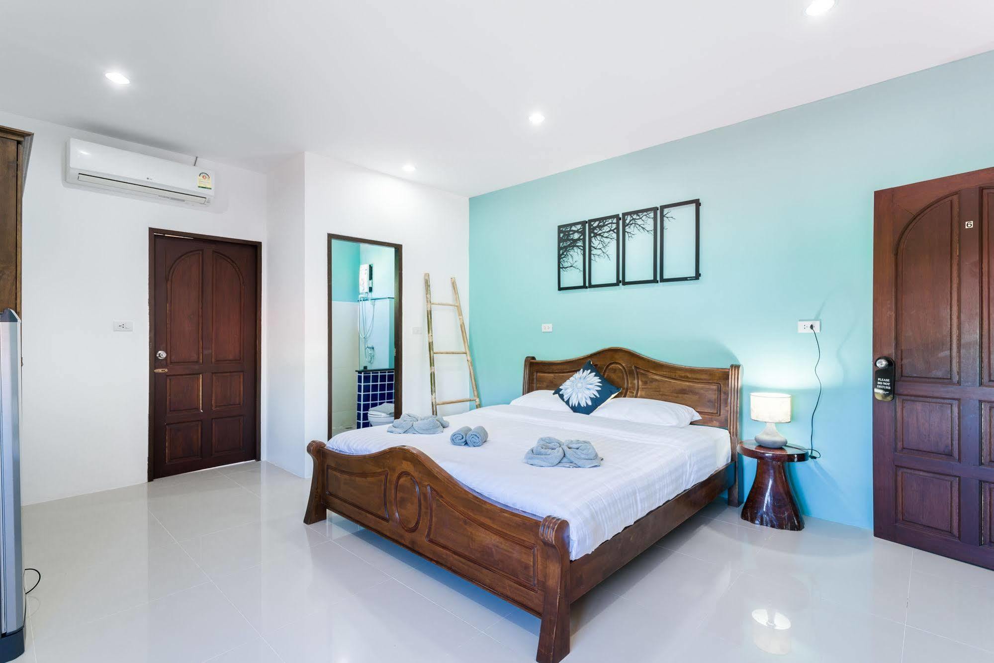 Pelegrin Hotel Samui Bophut Buitenkant foto